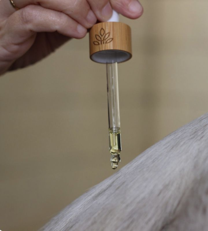 Nellumbo Sublime Mane Serum for Horses